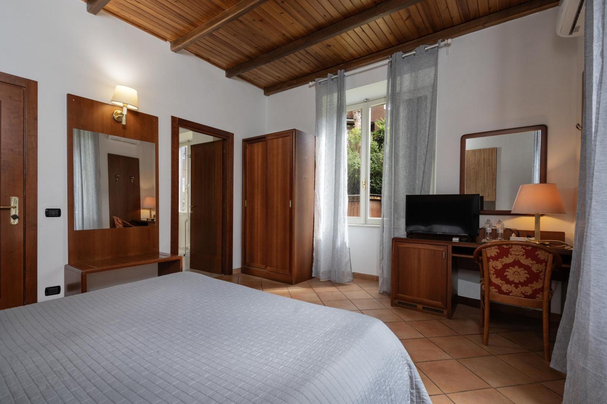 Comfort Rooms Villa Gaia Tor Vergata Rome Exterior photo